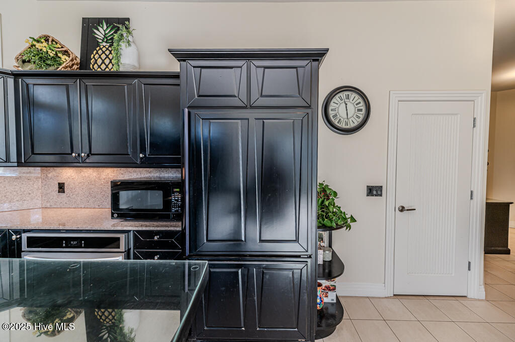 835 Lake Dornoch Drive