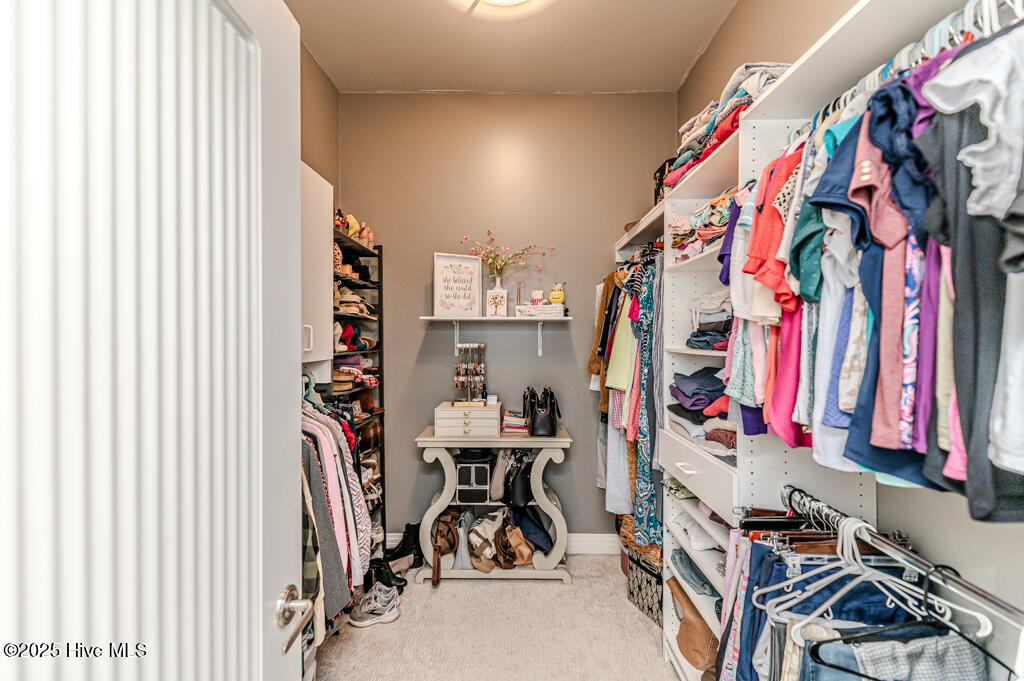 835 Lake Dornoch Drive