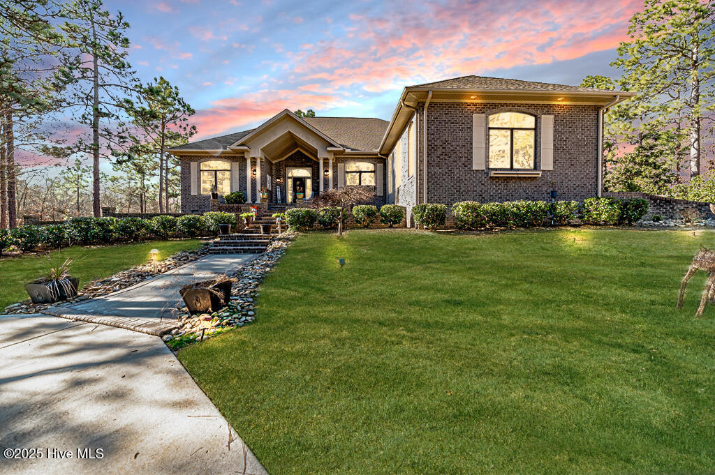 835 Lake Dornoch Drive