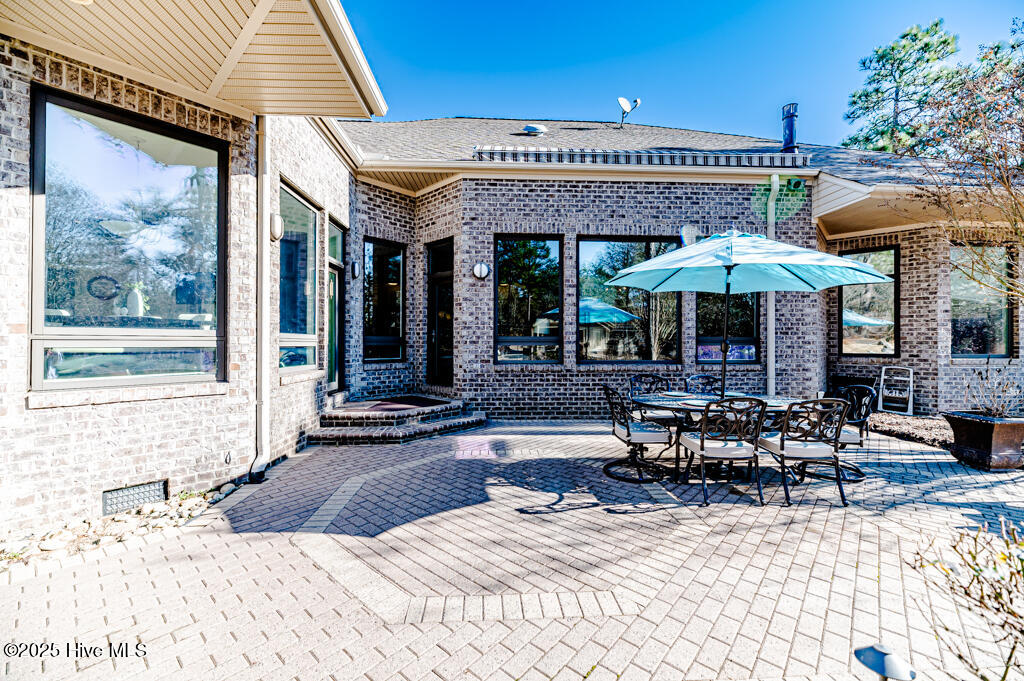 835 Lake Dornoch Drive