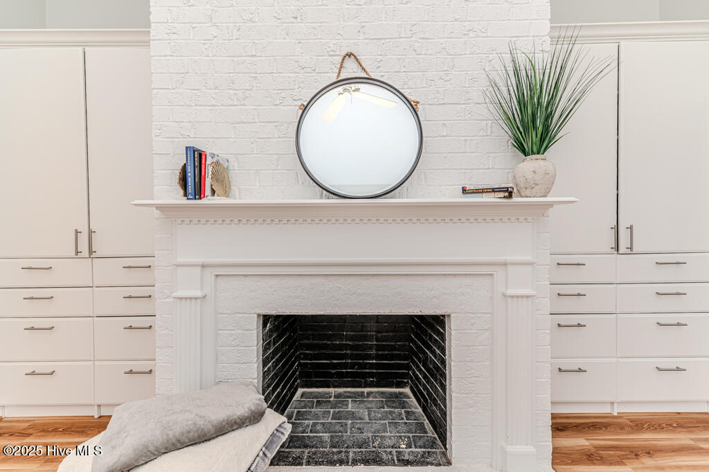 445 SE Lake Forest Drive