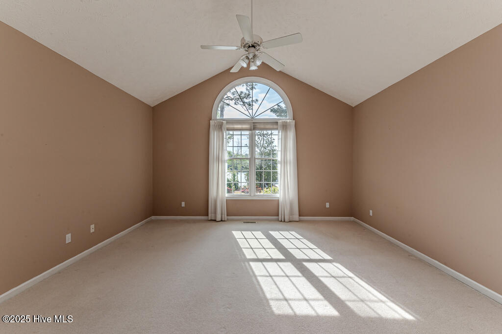 665 Lake Forest Drive SE