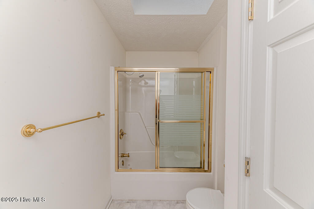 665 Lake Forest Drive SE