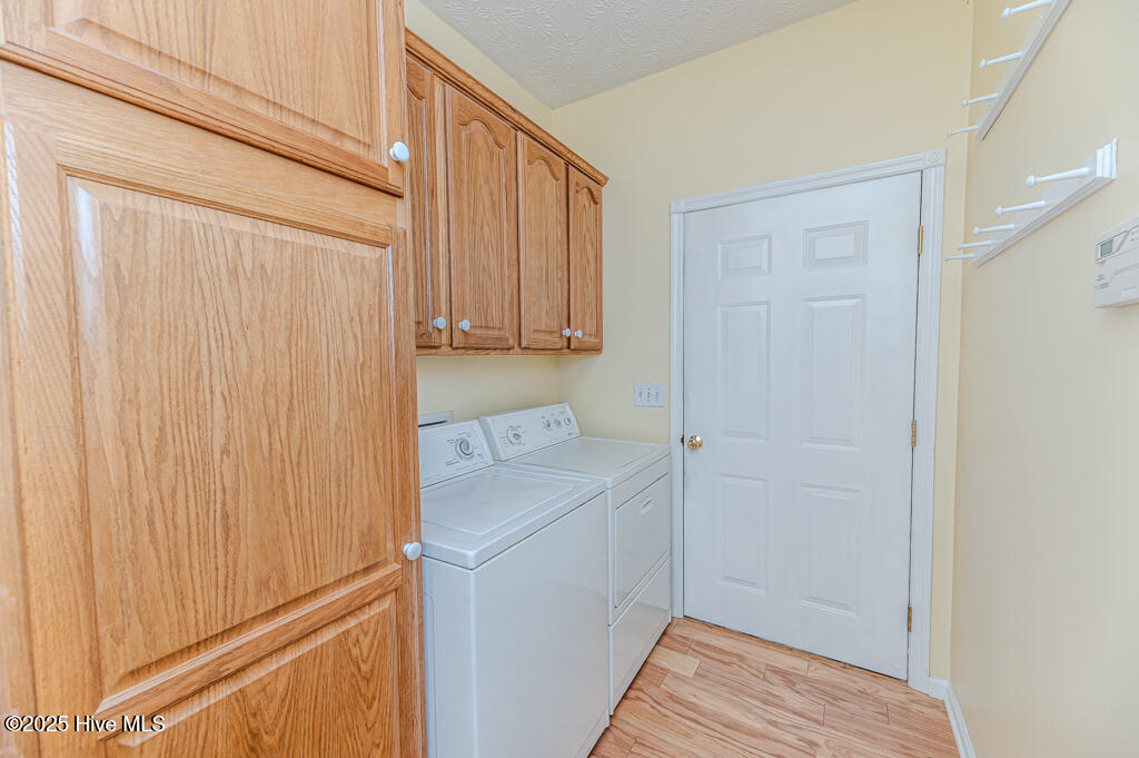 665 Lake Forest Drive SE