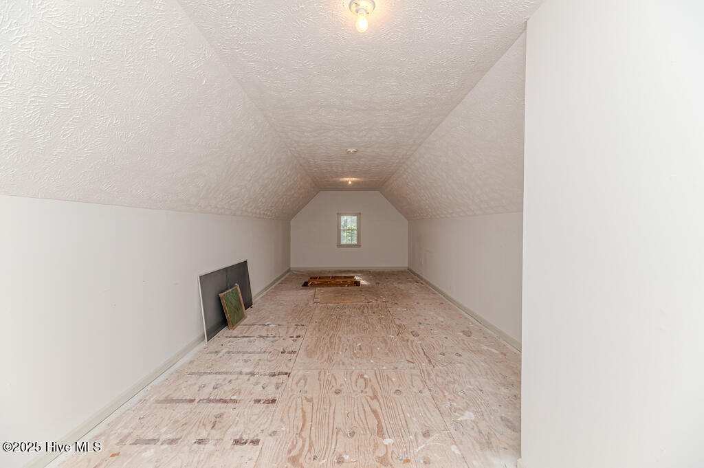 665 Lake Forest Drive SE