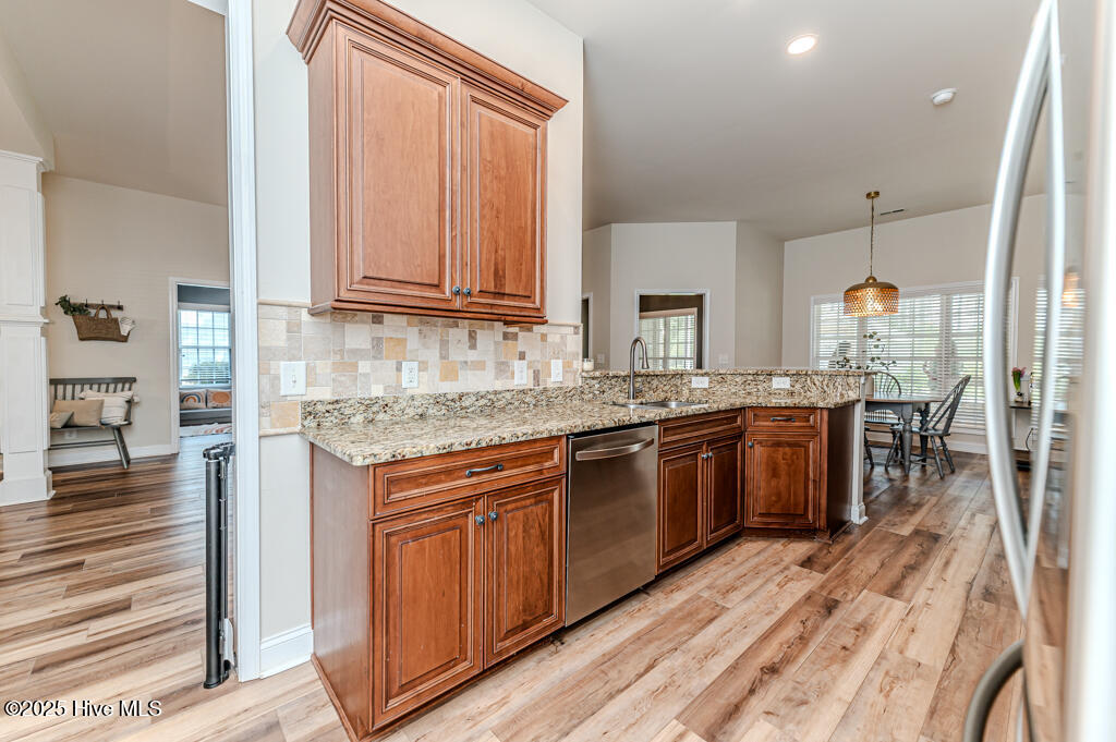 140 Leesville Loop