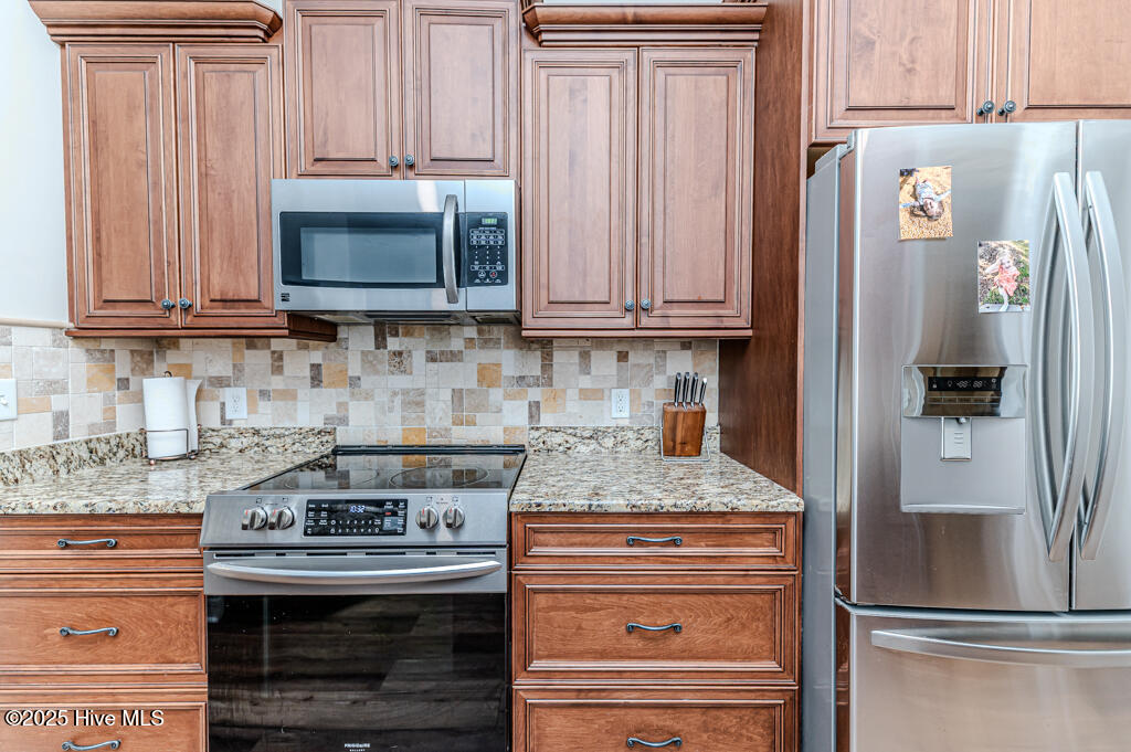 140 Leesville Loop