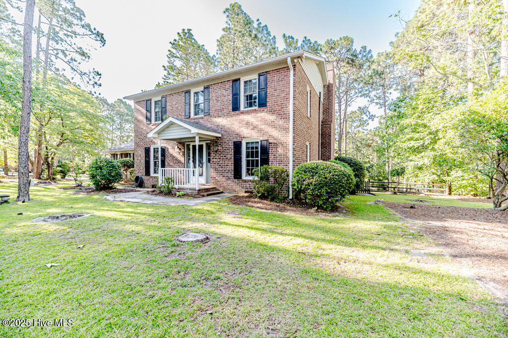 100 E Hedgelawn Way