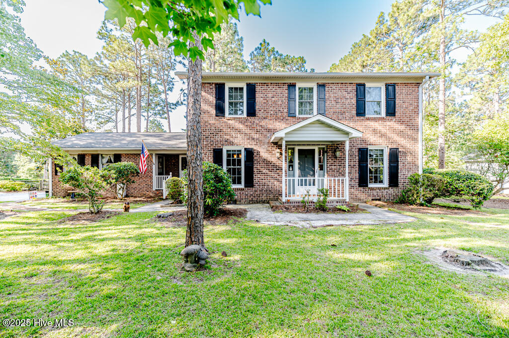 100 E Hedgelawn Way