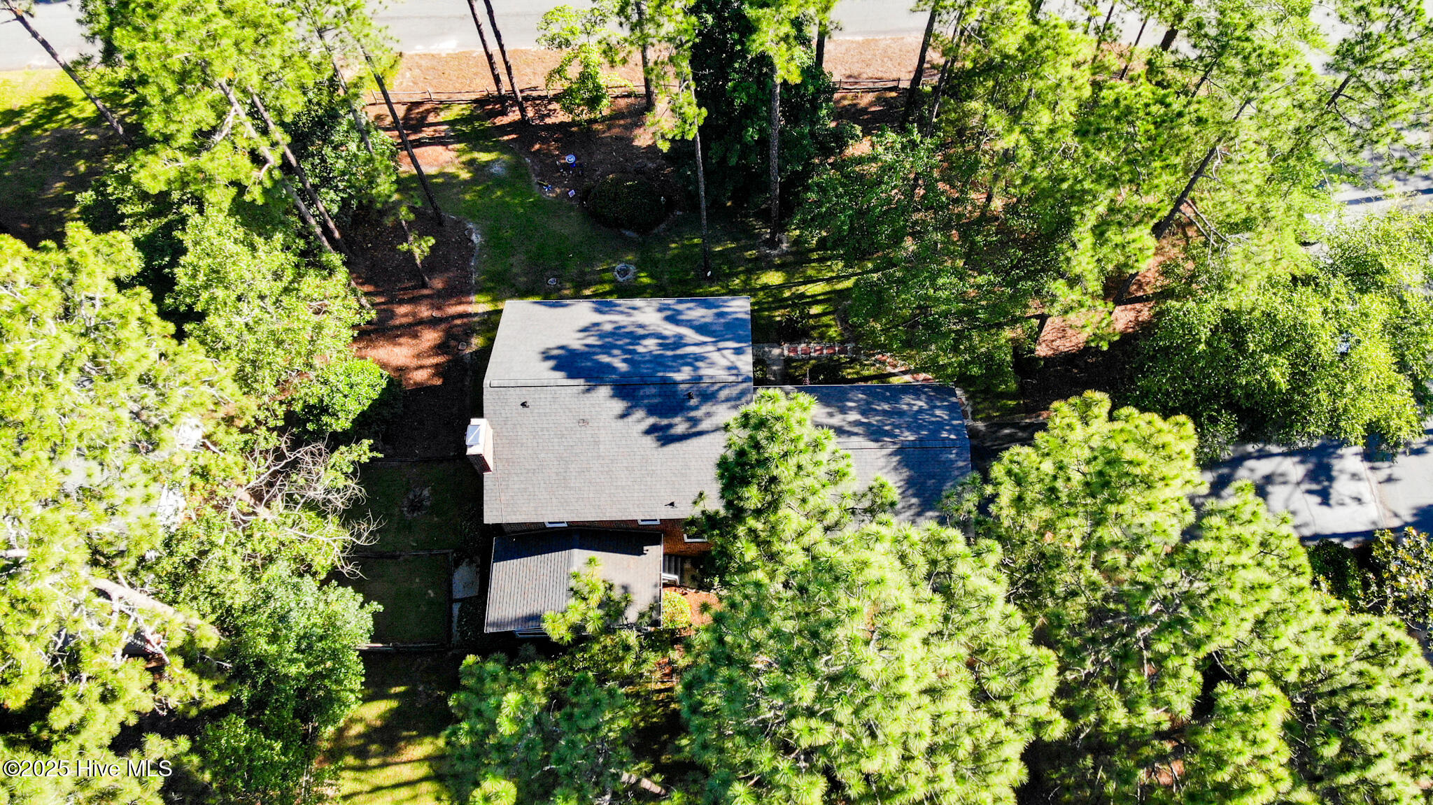100 E Hedgelawn Way