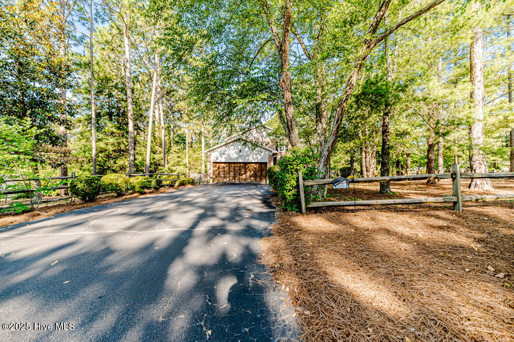 100 E Hedgelawn Way