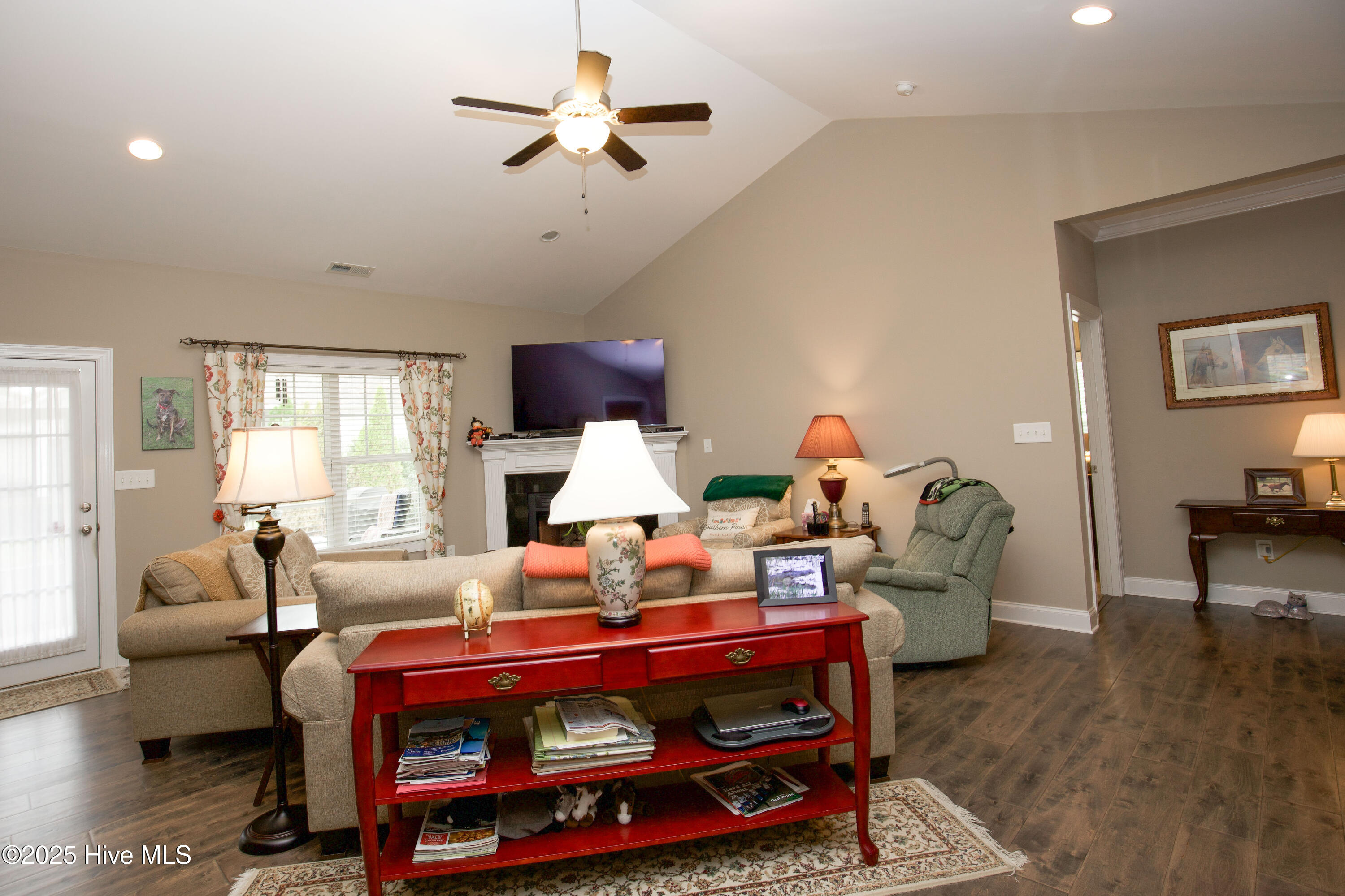 111 S Bracken Fern Lane