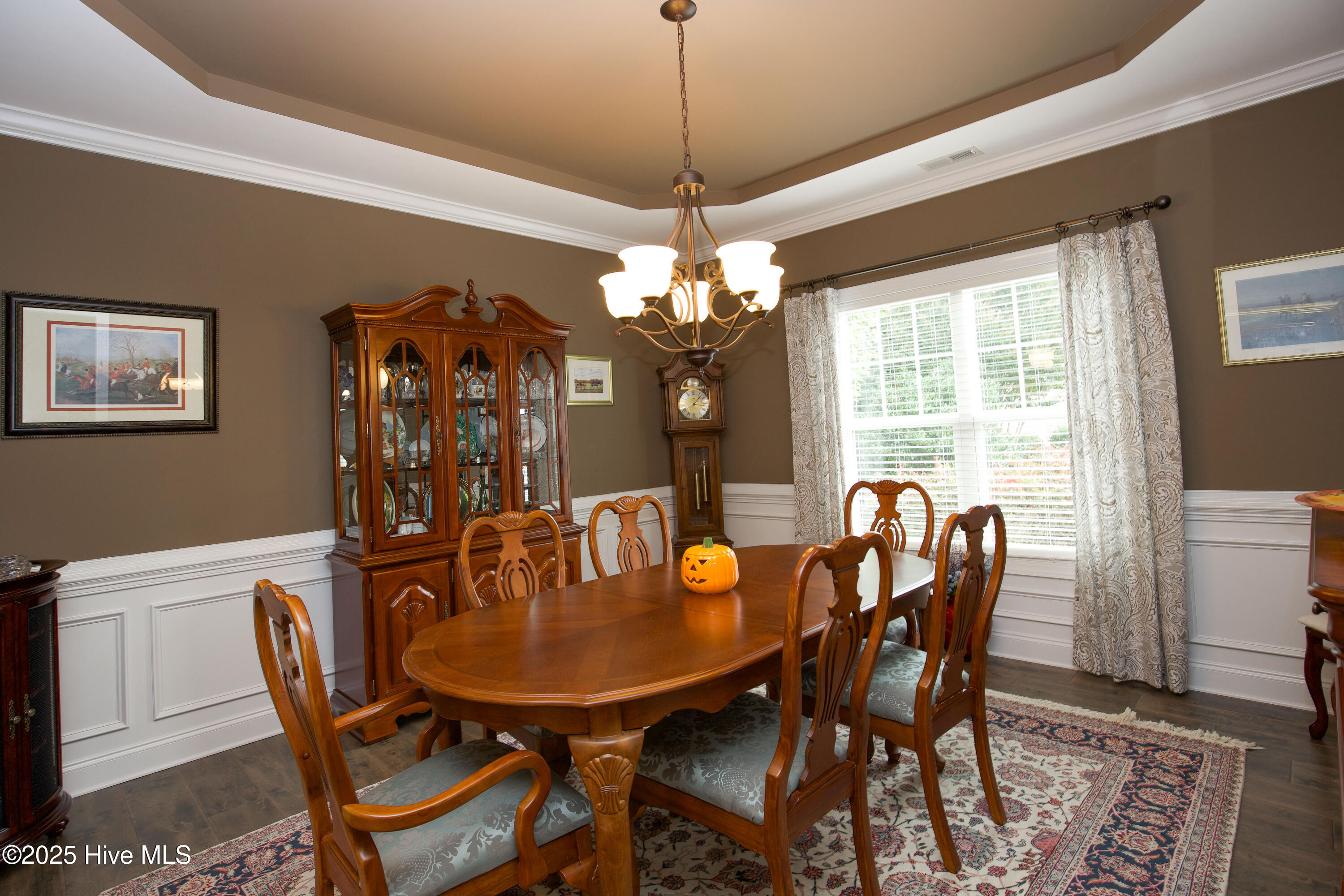 111 S Bracken Fern Lane