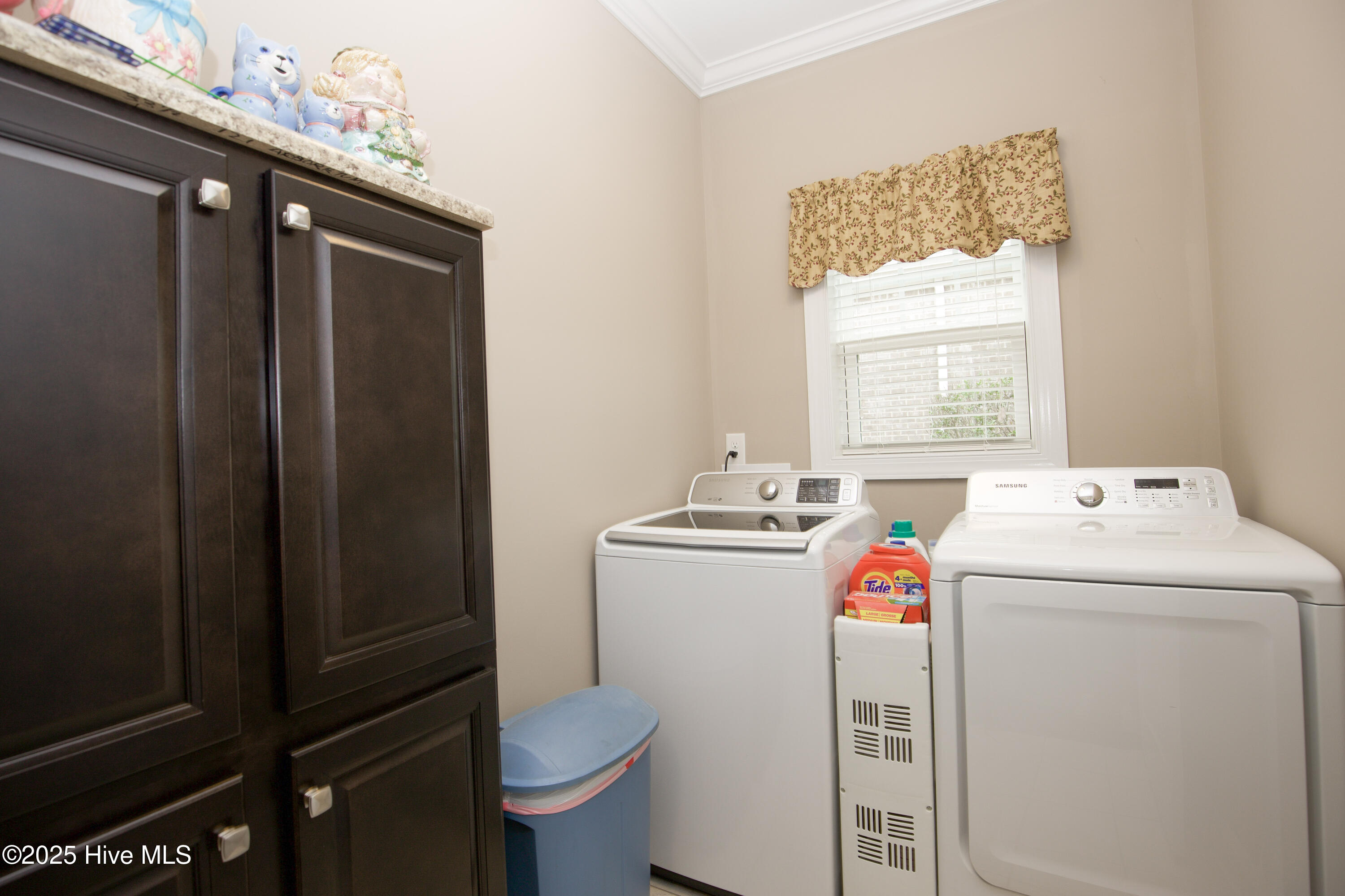 111 S Bracken Fern Lane