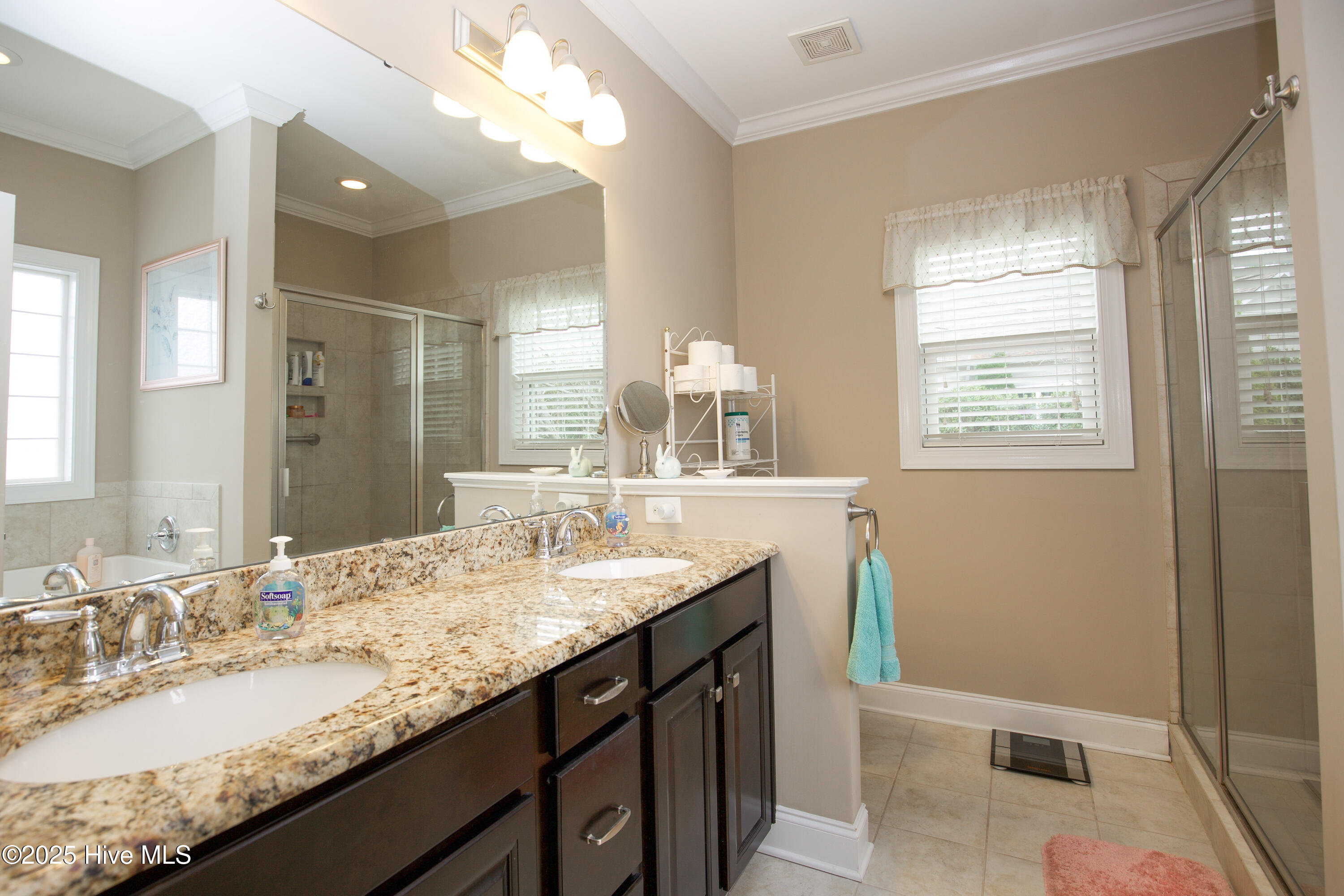 111 S Bracken Fern Lane