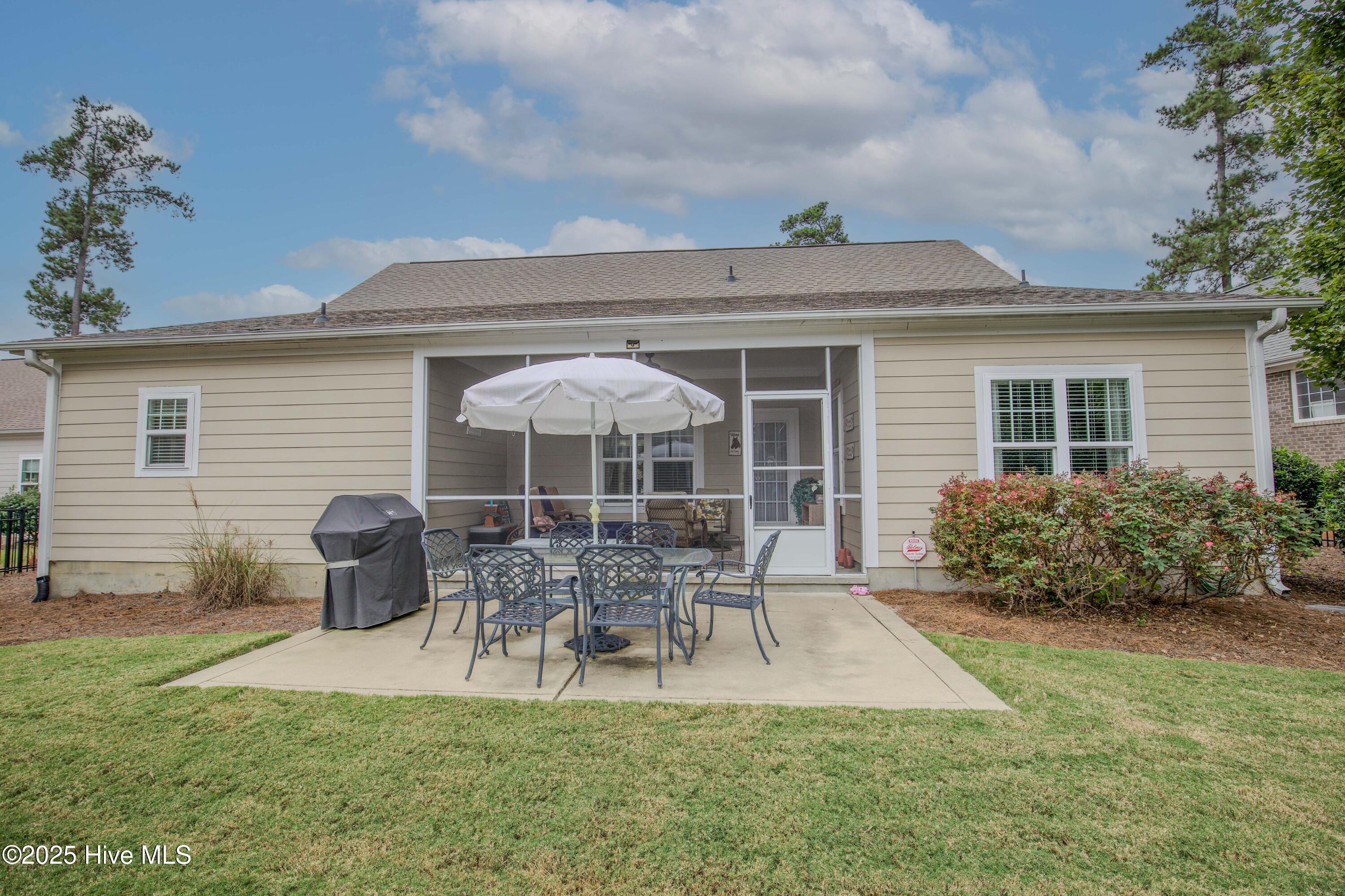 111 S Bracken Fern Lane