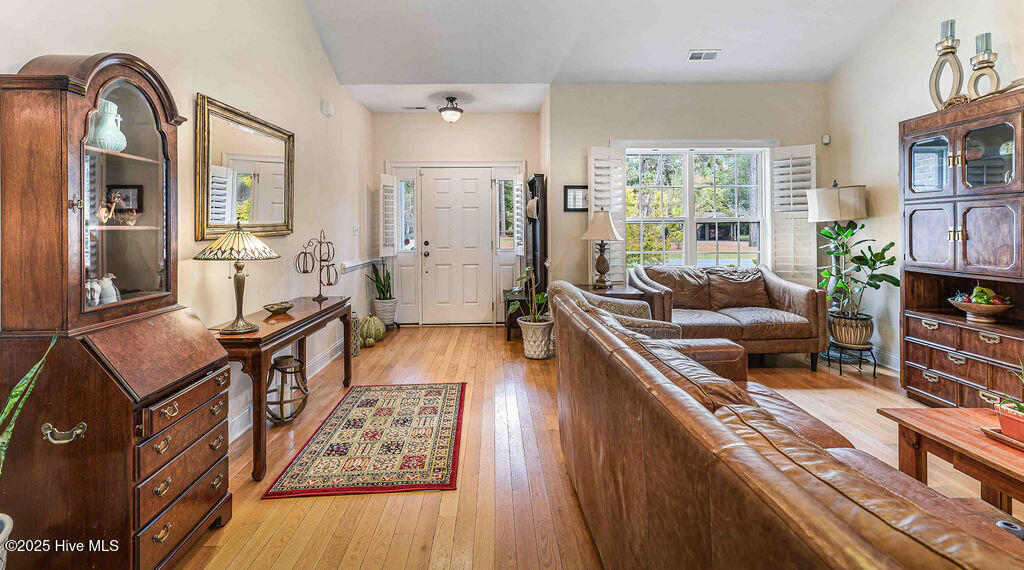 305 Thorne Road