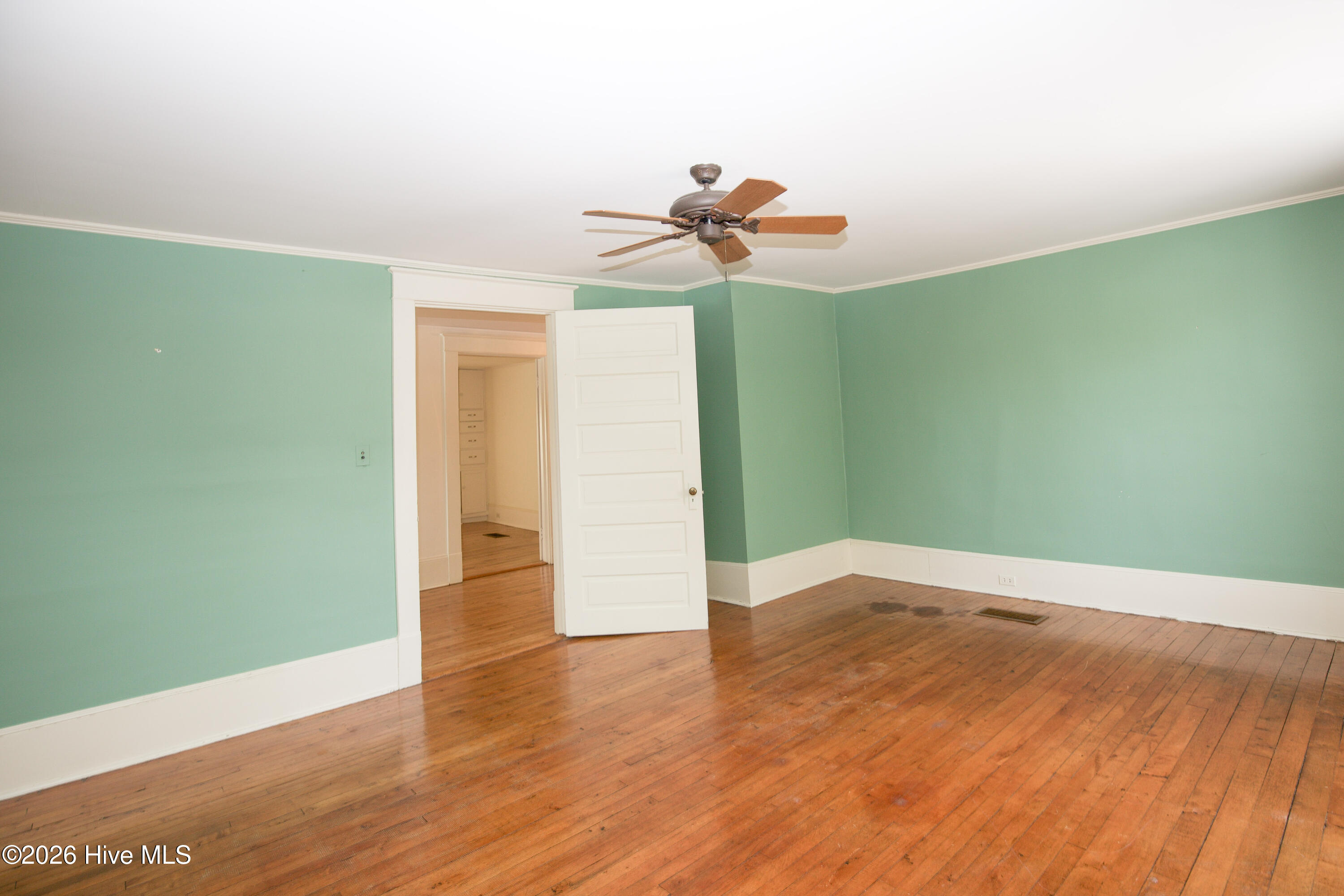 303 Mcreynolds Street