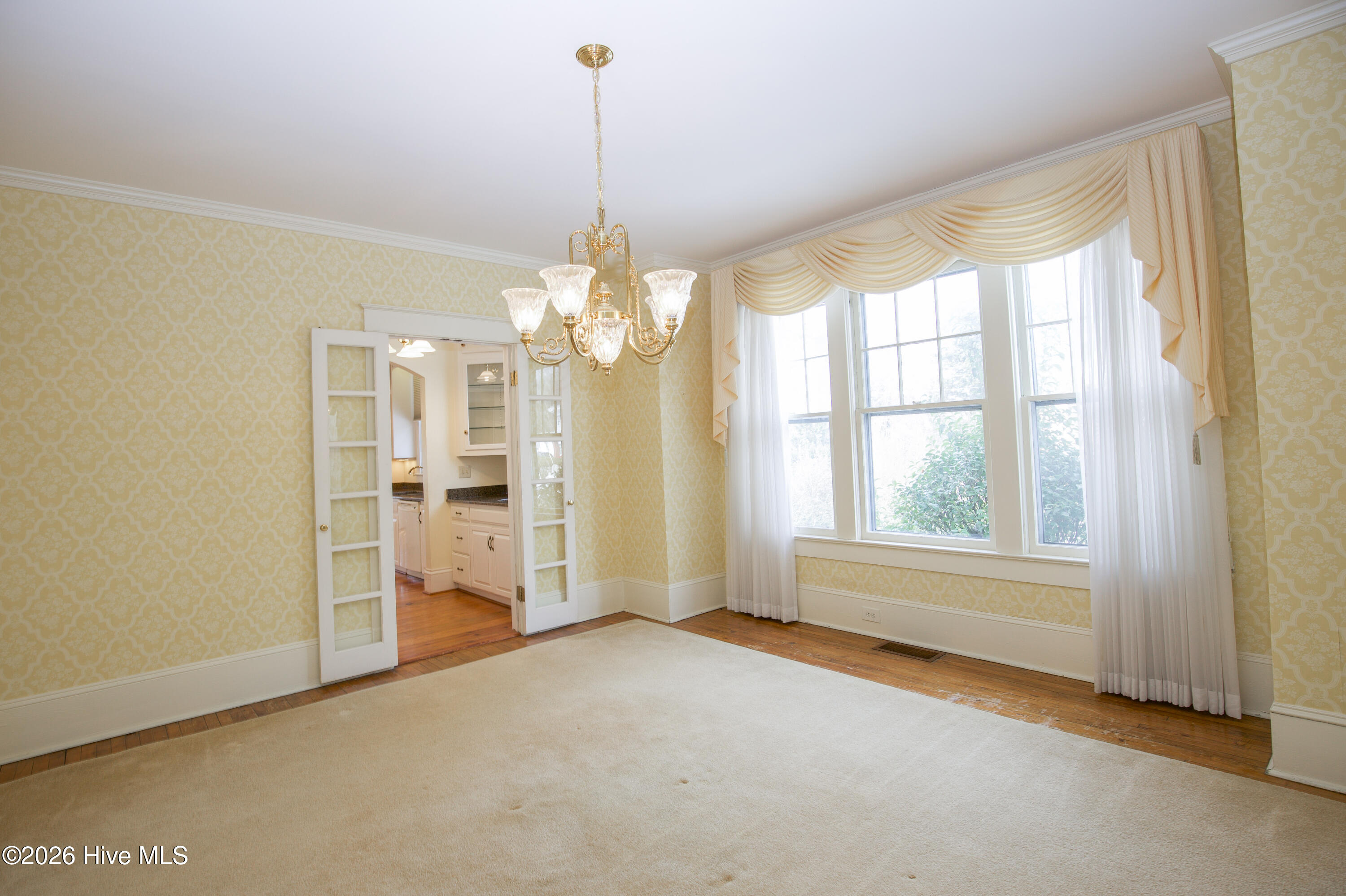 303 Mcreynolds Street