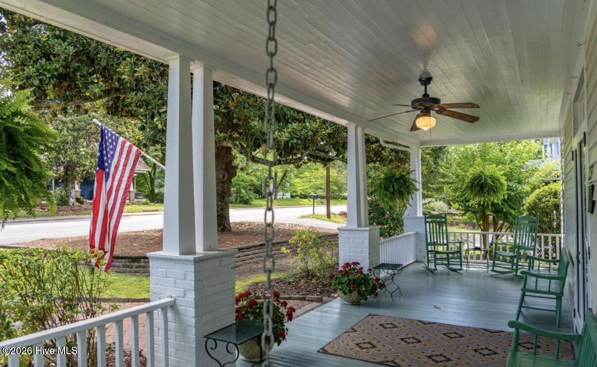 303 Mcreynolds Street