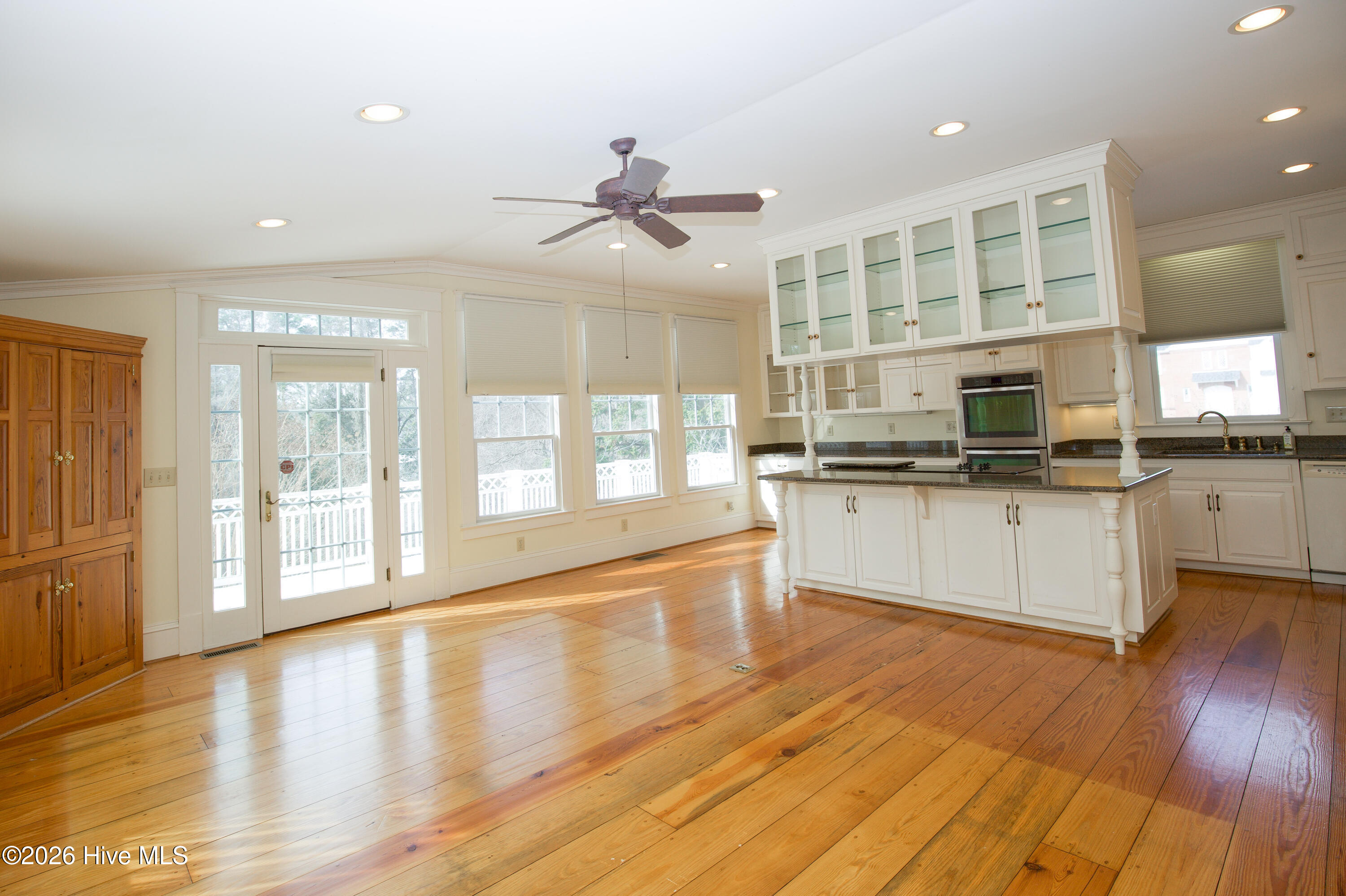 303 Mcreynolds Street