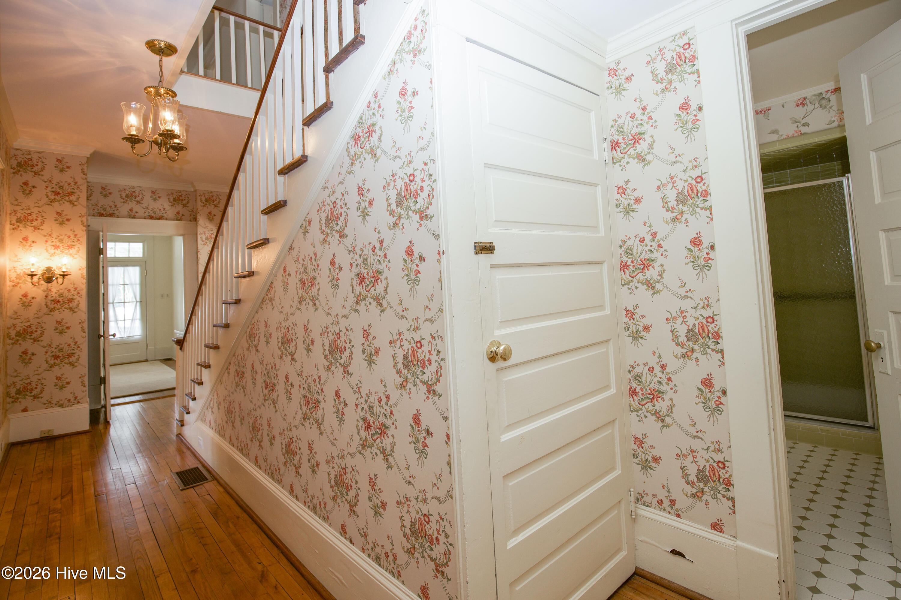 303 Mcreynolds Street