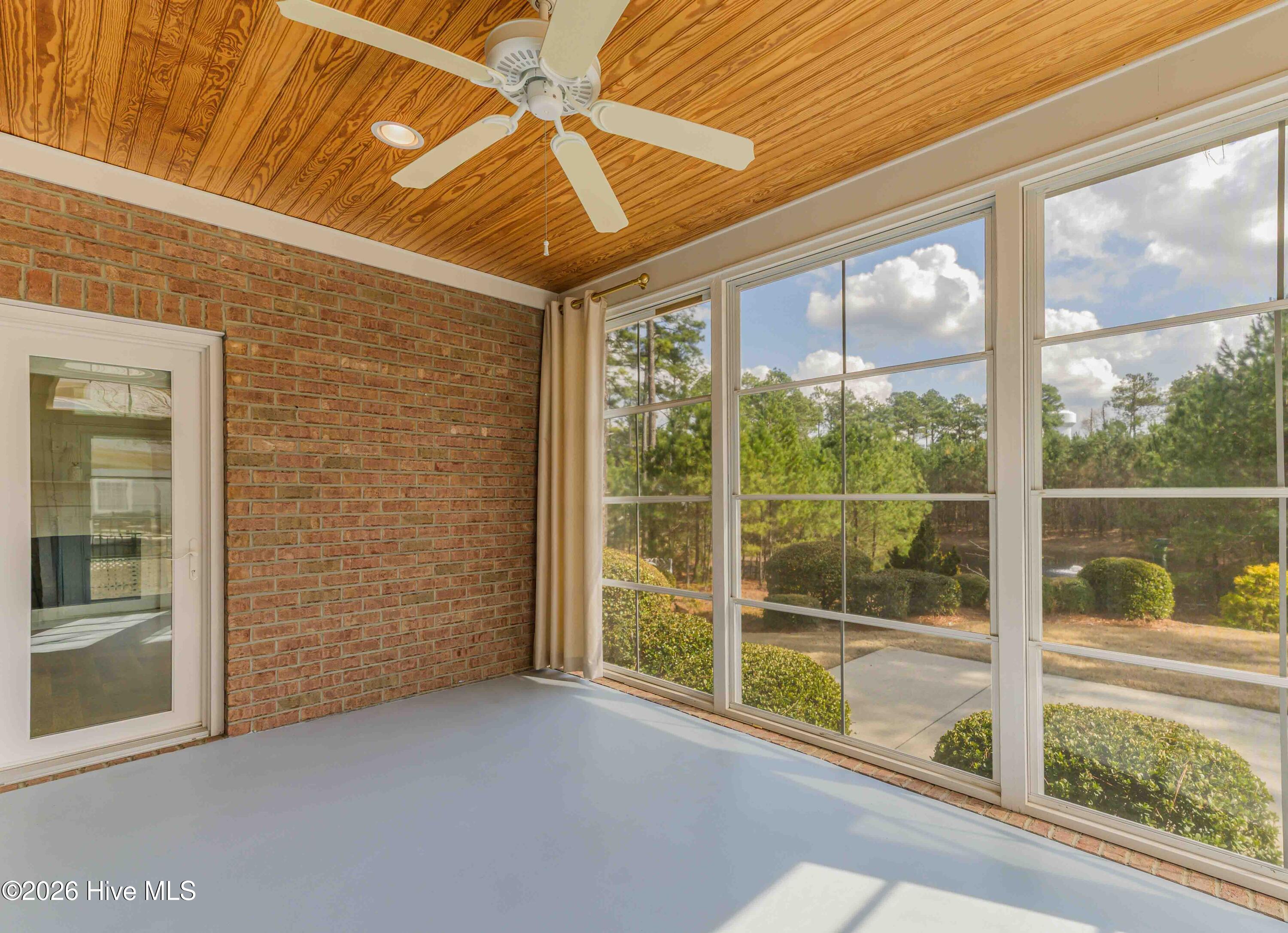 150 N Bracken Fern Lane