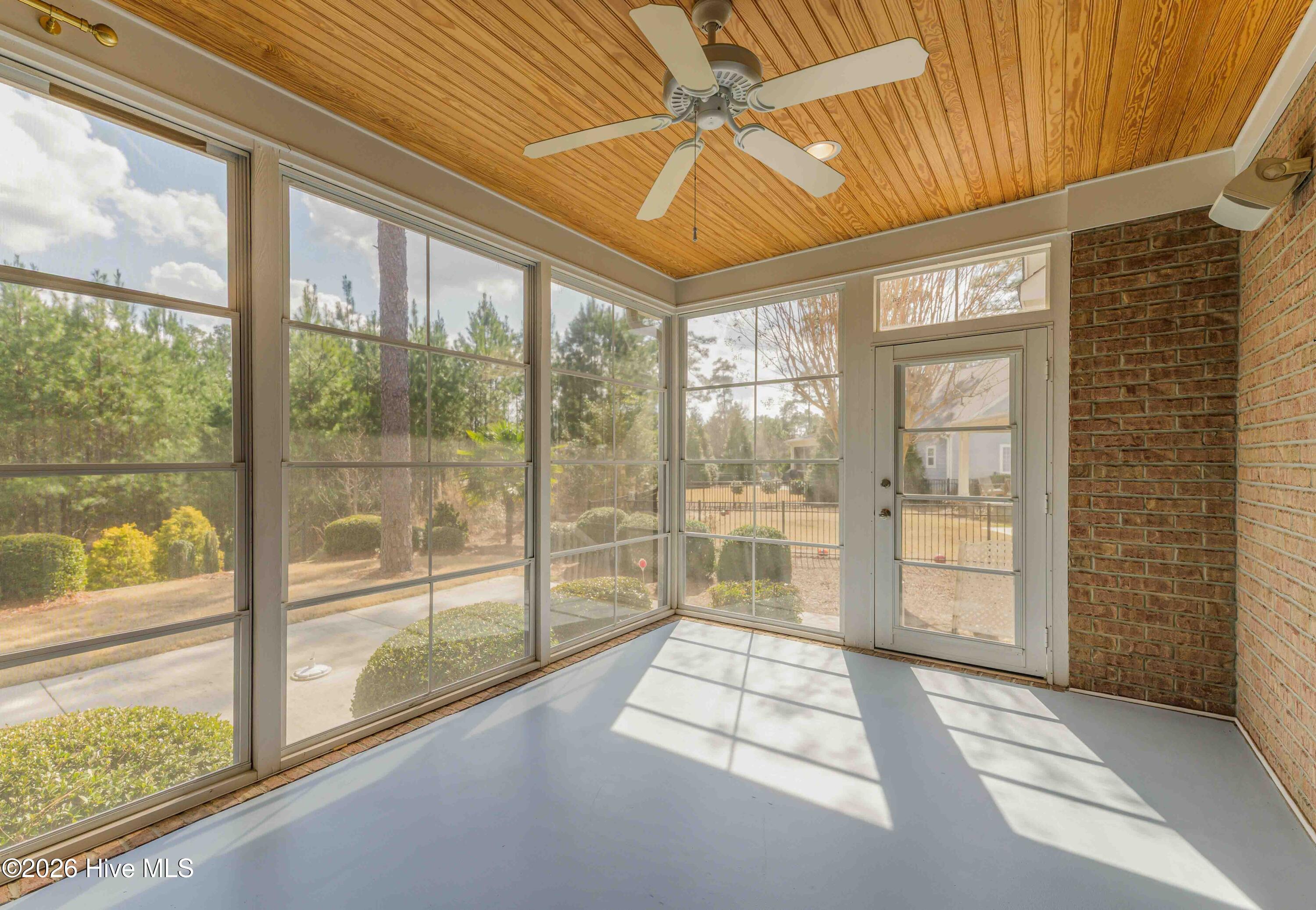 150 N Bracken Fern Lane