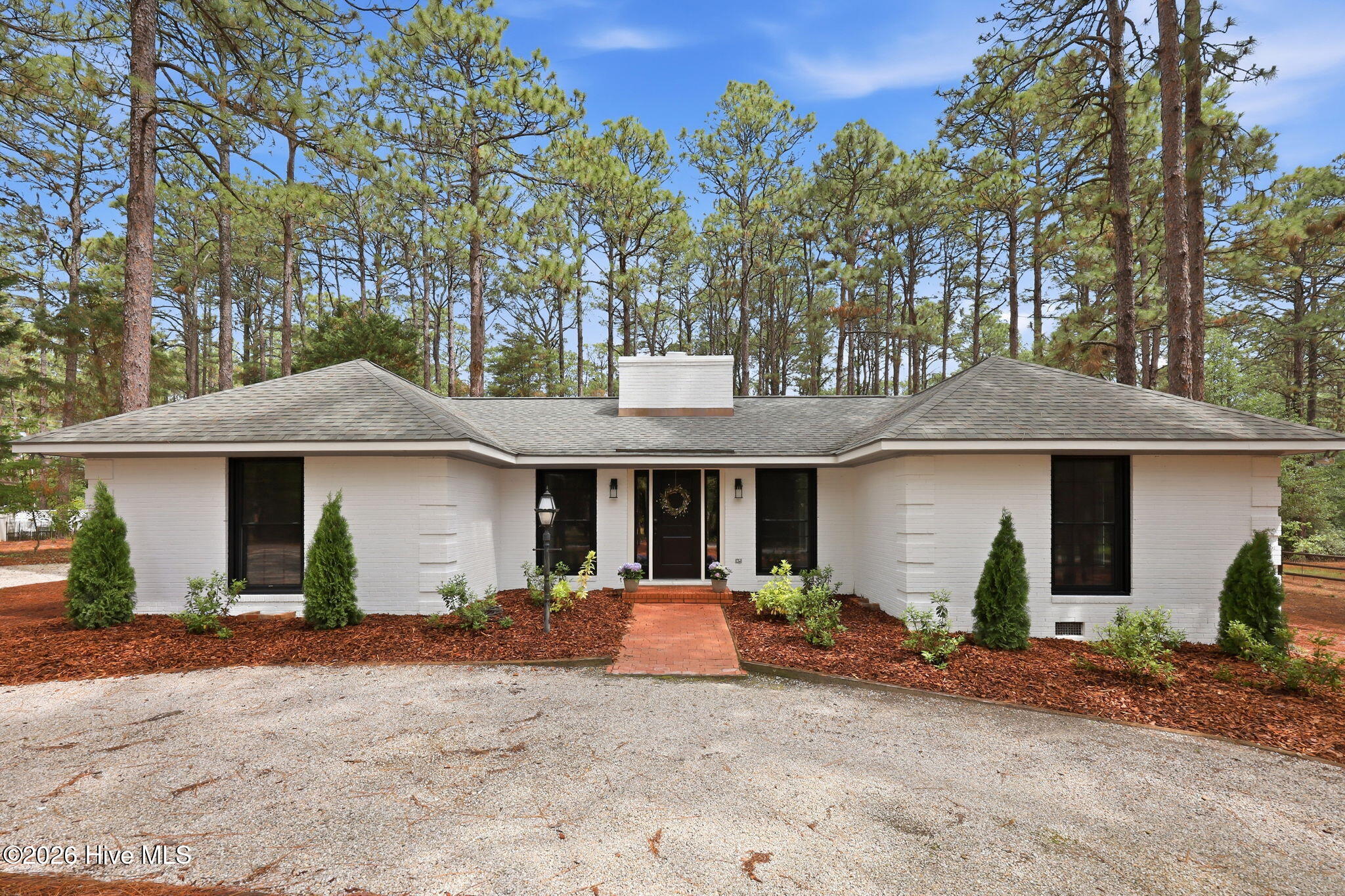 355 Serpentine Drive