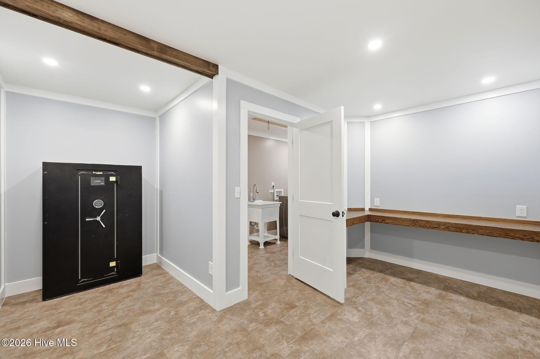 355 Serpentine Drive