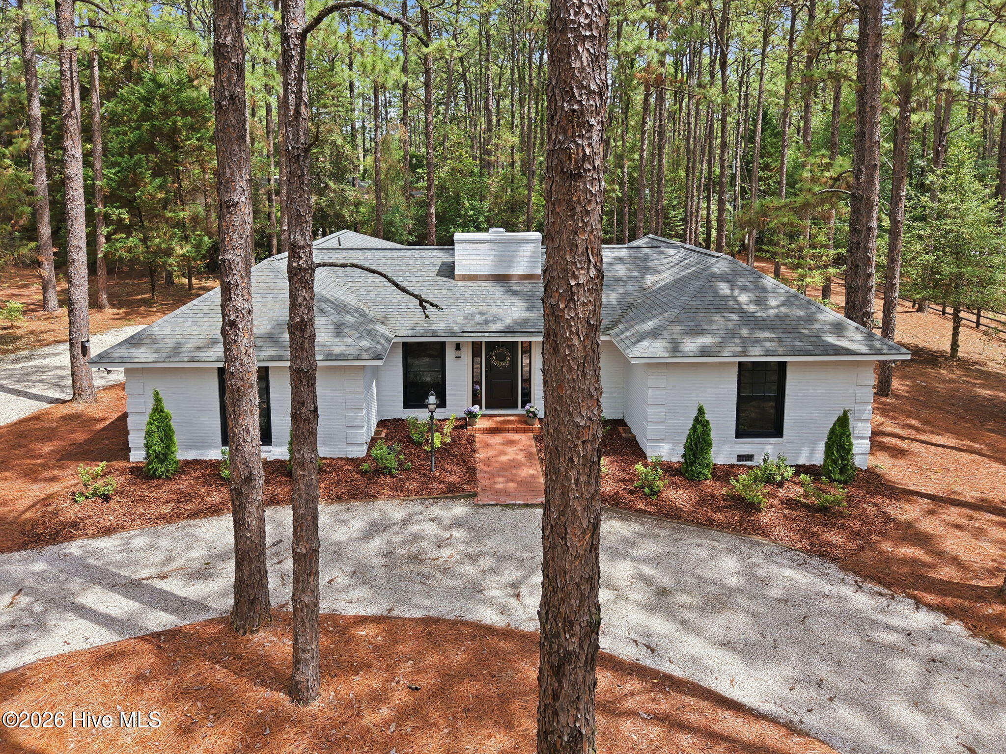 355 Serpentine Drive
