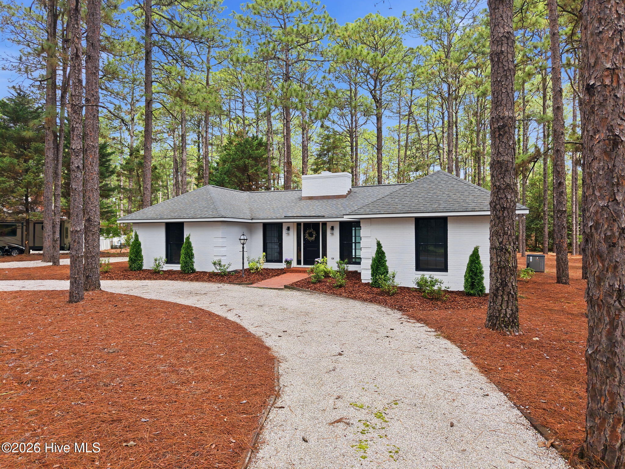355 Serpentine Drive