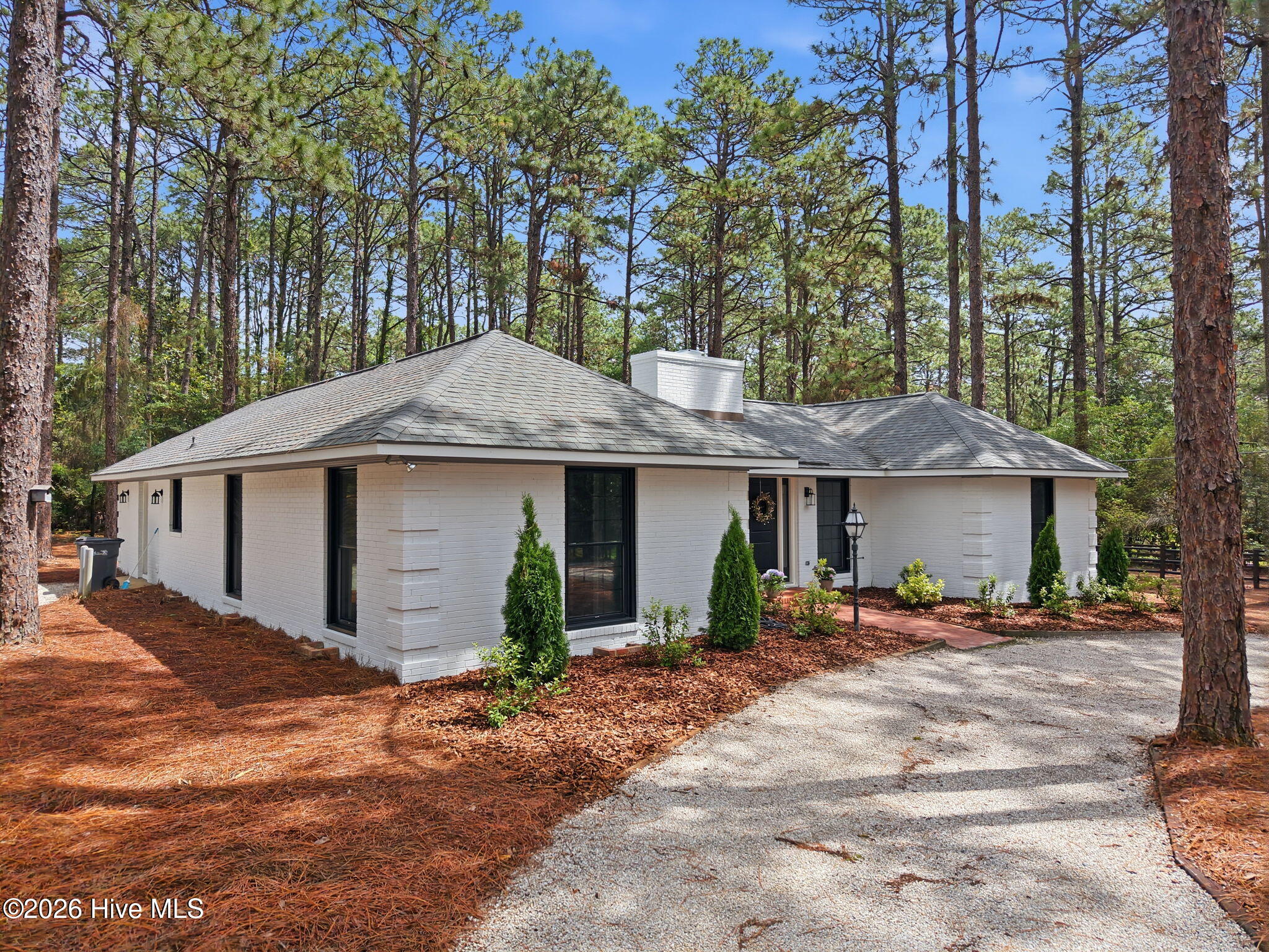 355 Serpentine Drive