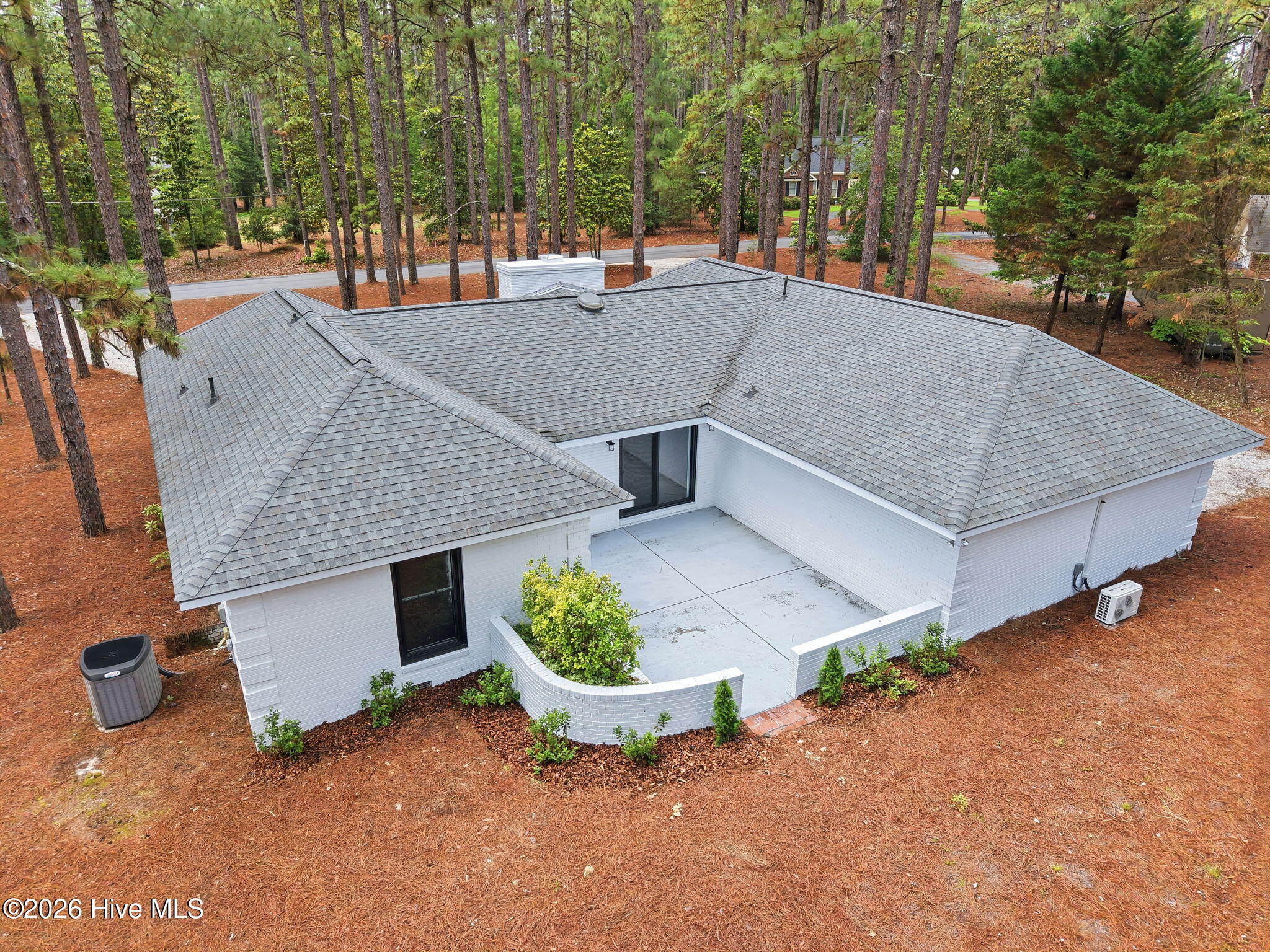 355 Serpentine Drive