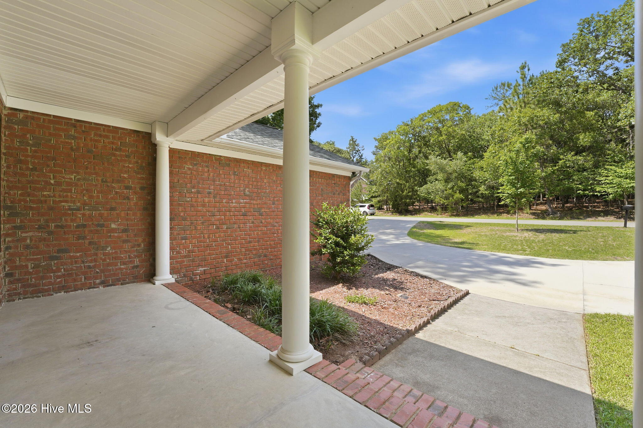 2 Ash Court