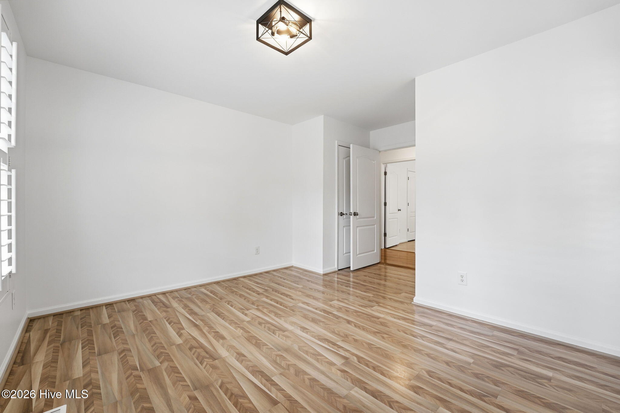 2 Ash Court