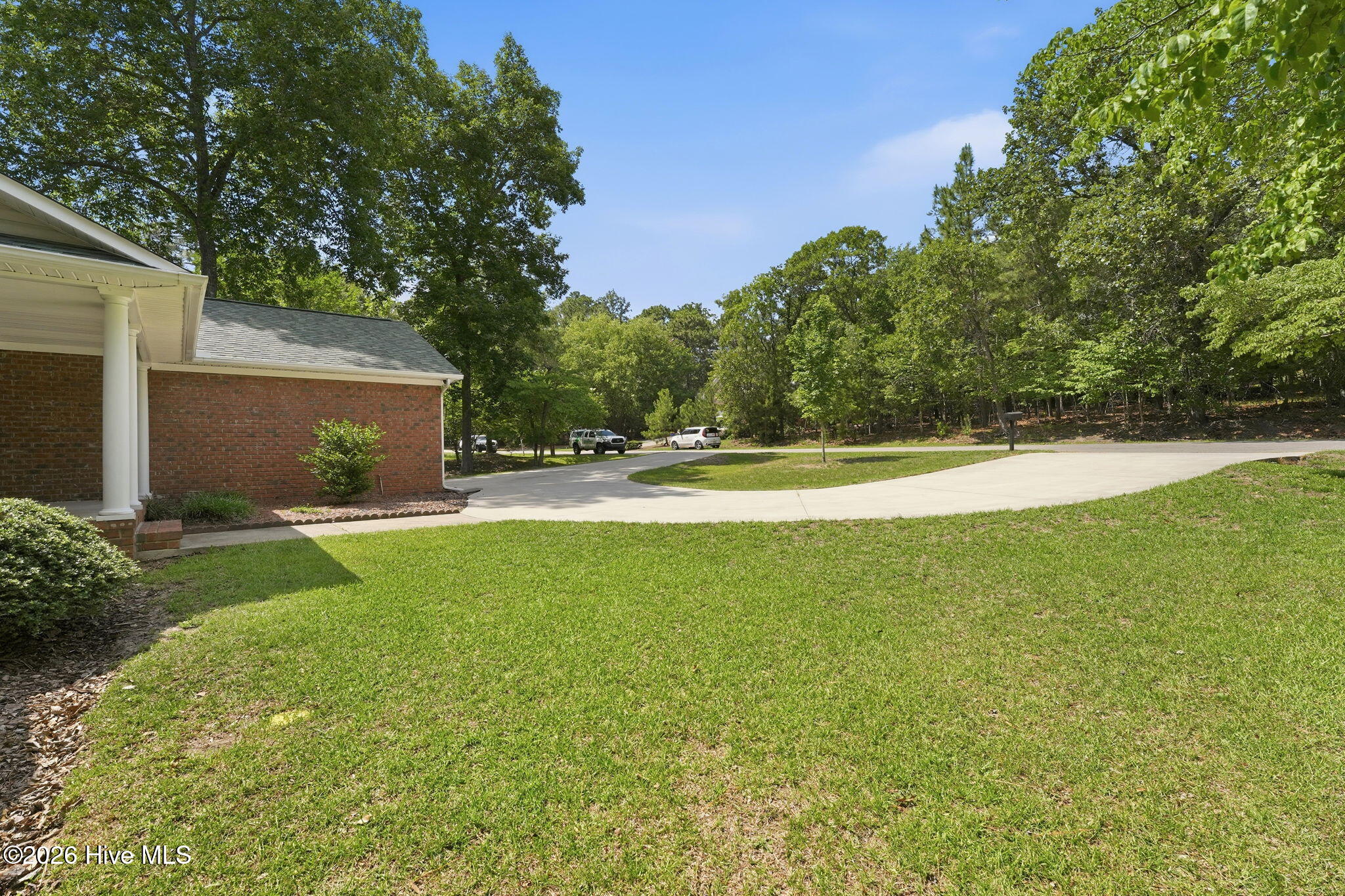 2 Ash Court