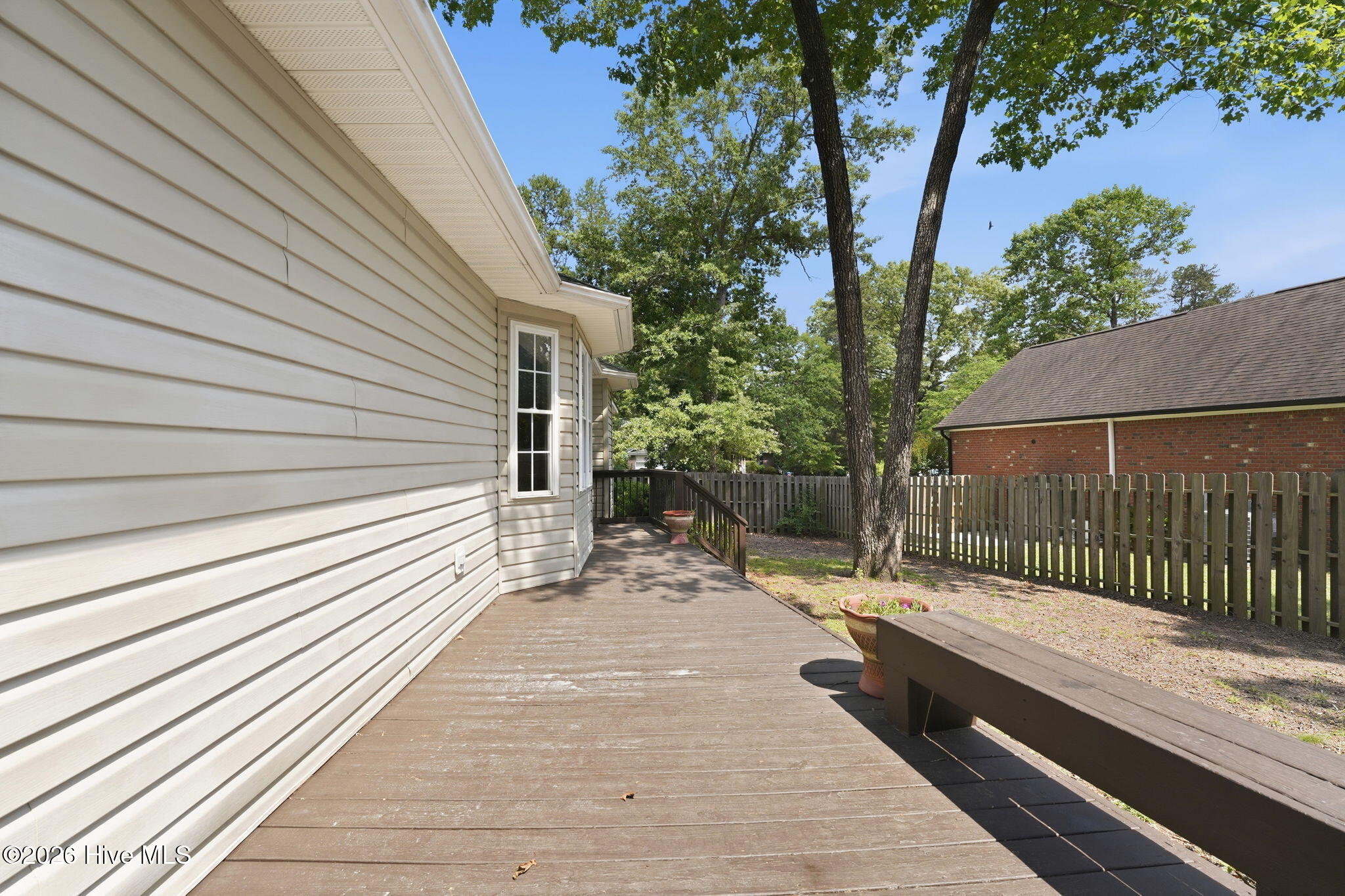 2 Ash Court