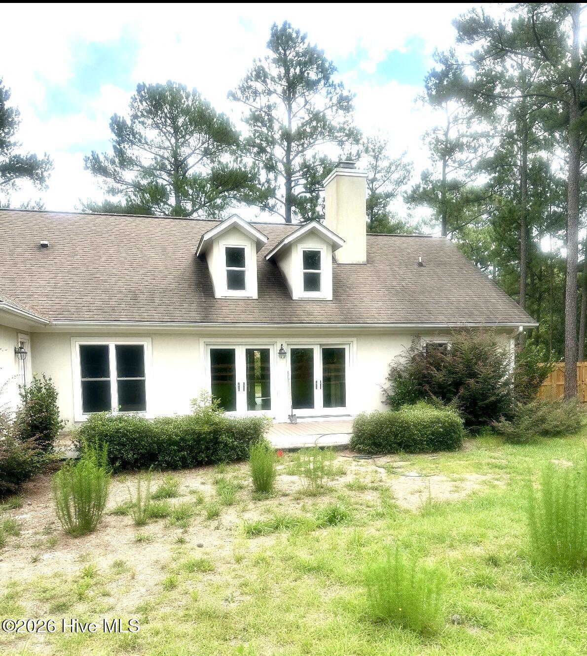 215 Horseshoe Drive
