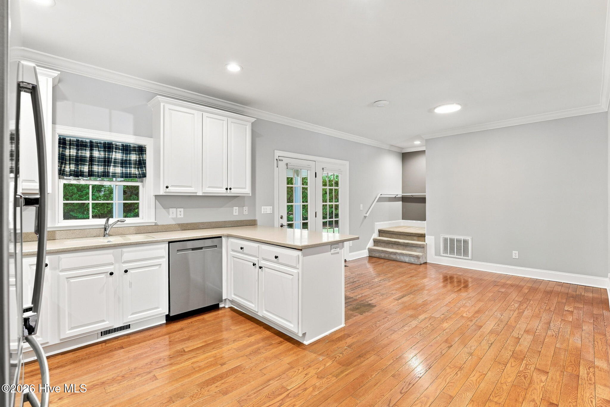 5 Stallion Place