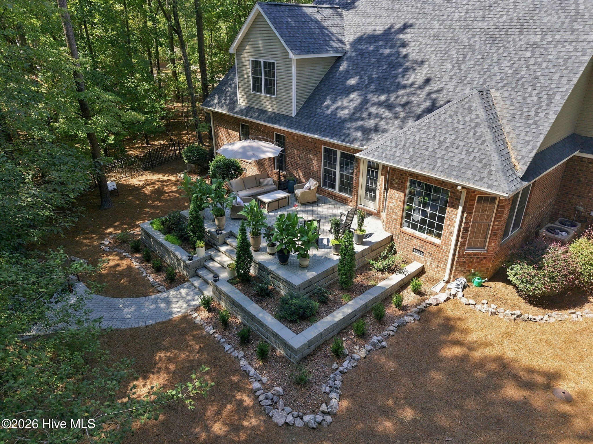 12 Cedar Lane