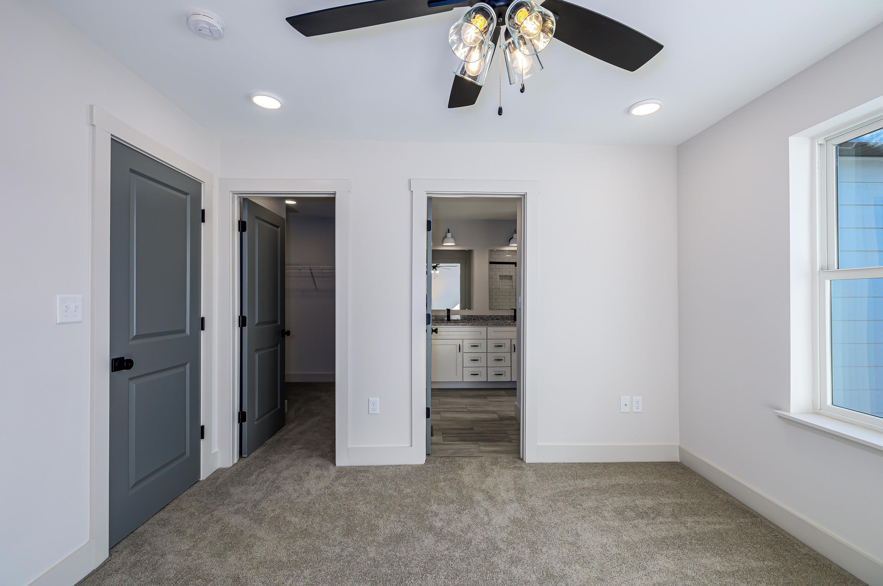 42 PRAIRIE CT