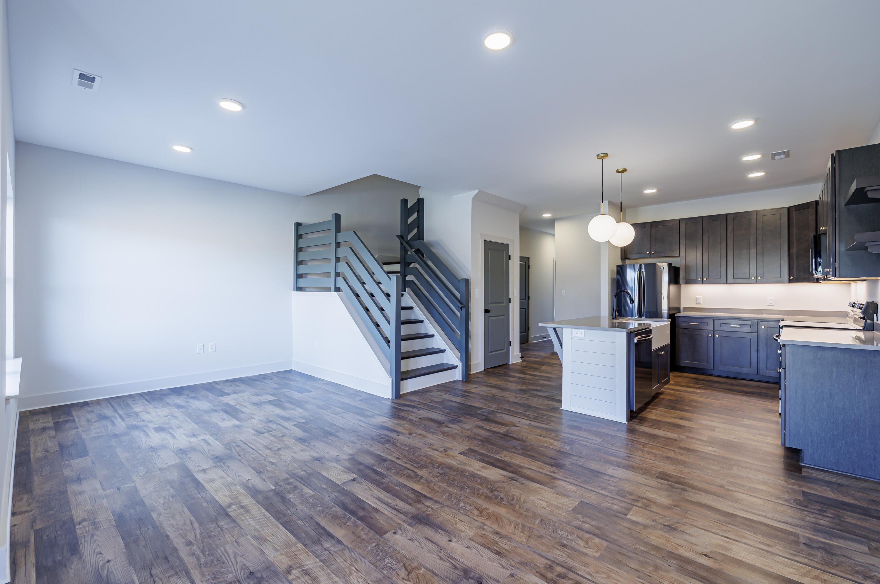 42 PRAIRIE CT