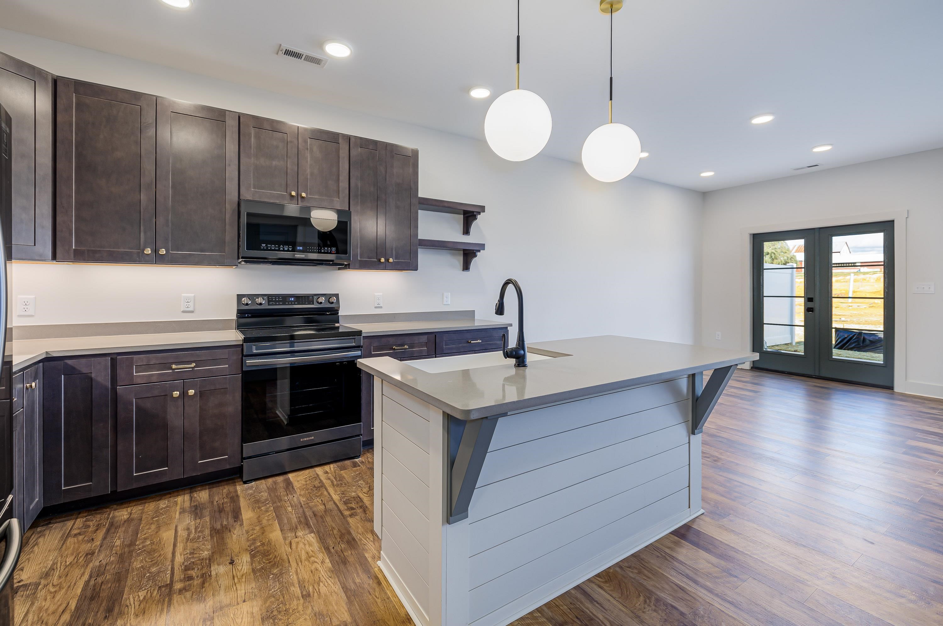 42 PRAIRIE CT