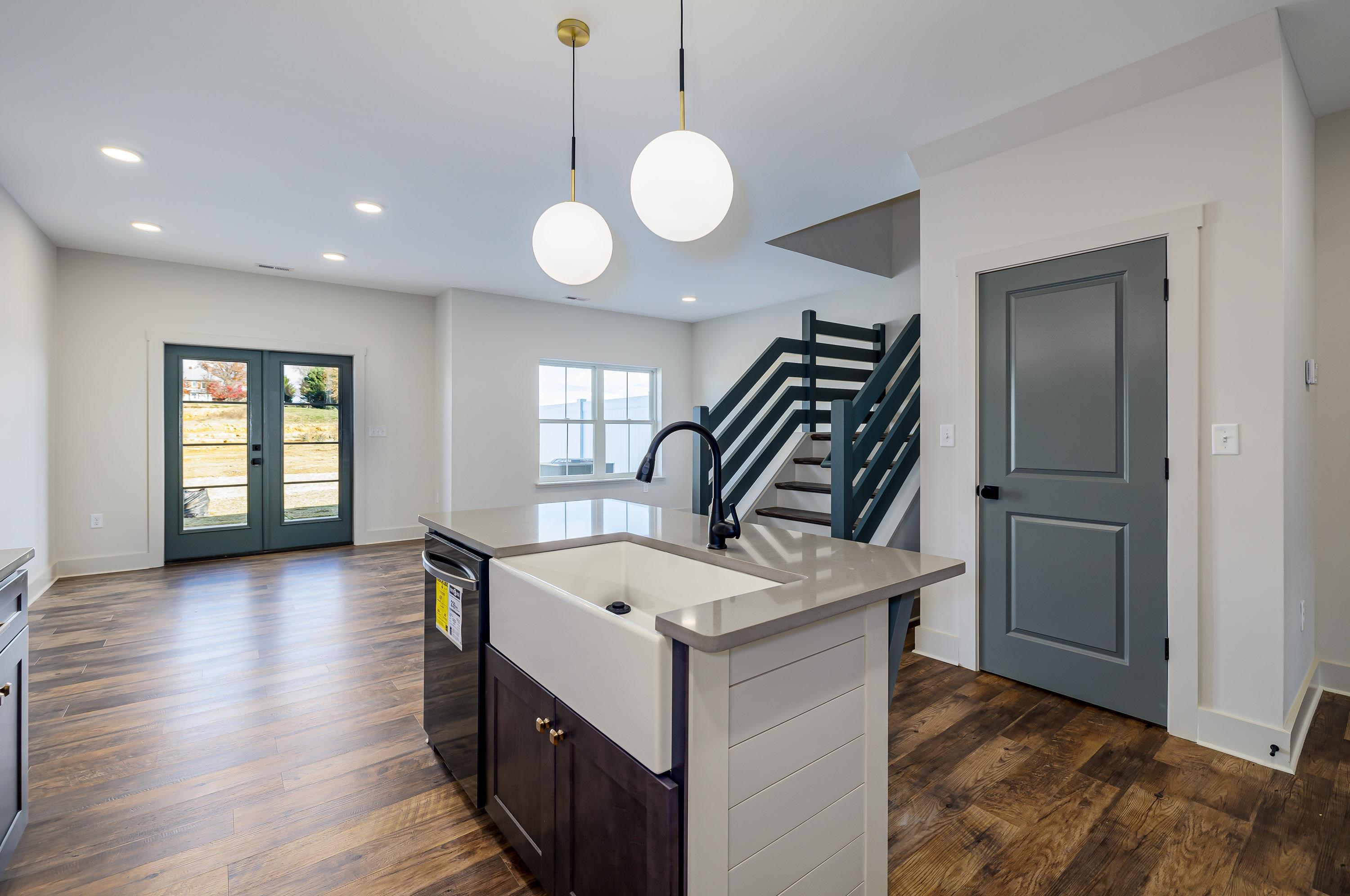 42 PRAIRIE CT
