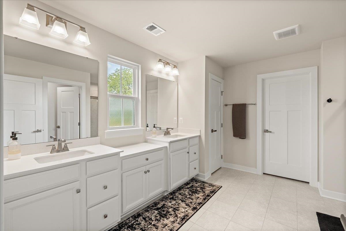 2774 DORVAL RD