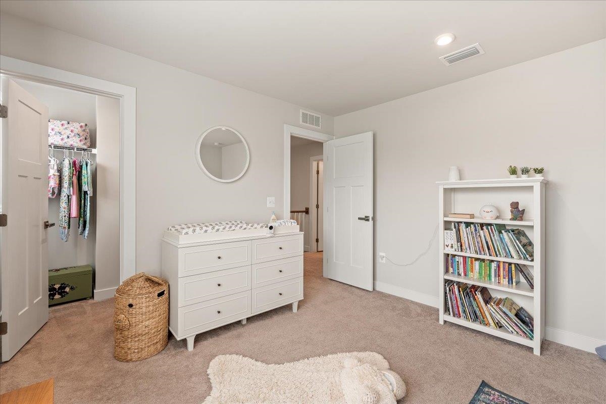 2774 DORVAL RD