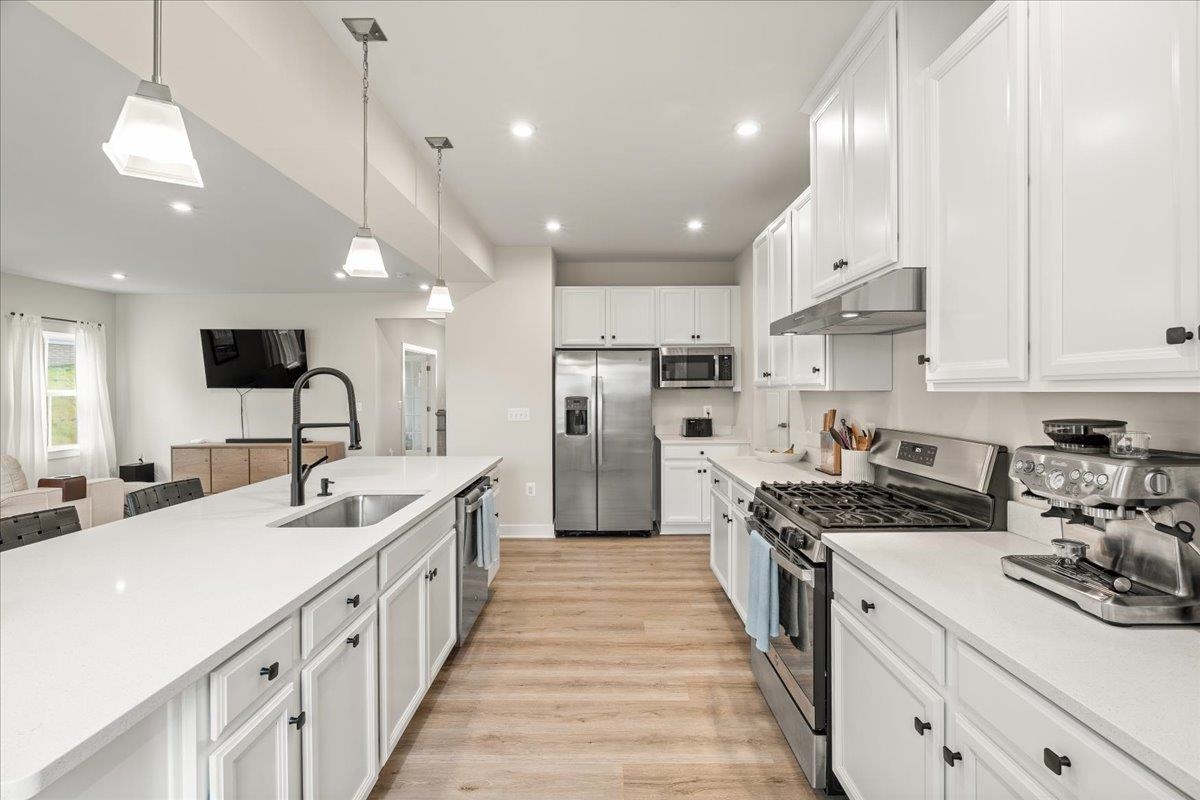 2774 DORVAL RD