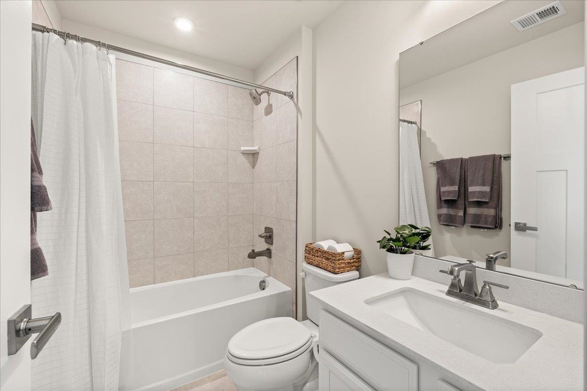2774 DORVAL RD