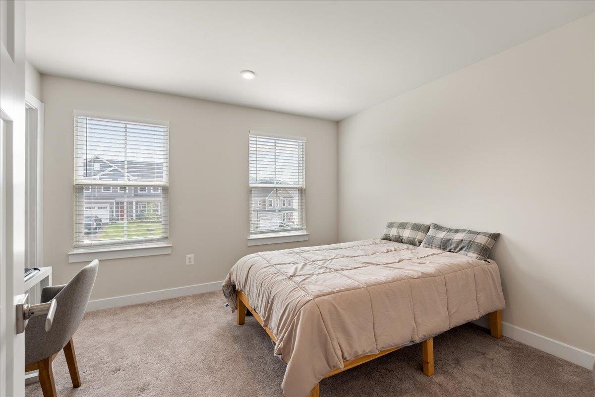 2774 DORVAL RD